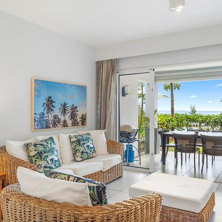 Kanope Bay - Holiday Beachfront Apartments Pointe aux Biches Exteriör bild