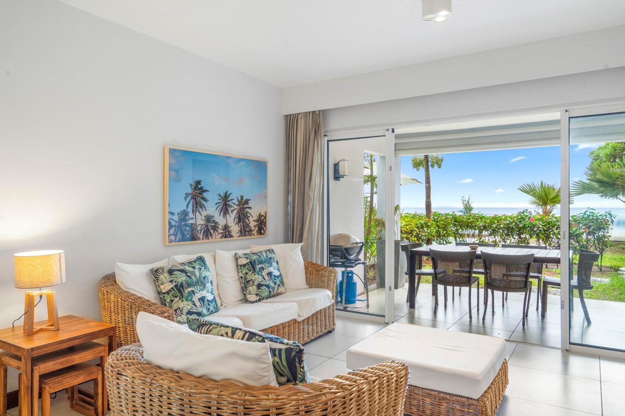 Kanope Bay - Holiday Beachfront Apartments Pointe aux Biches Exteriör bild