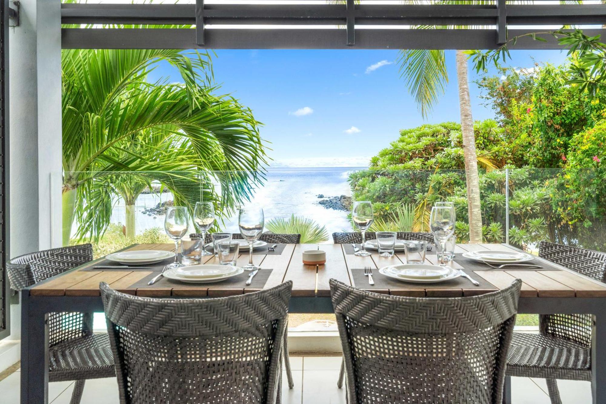 Kanope Bay - Holiday Beachfront Apartments Pointe aux Biches Exteriör bild